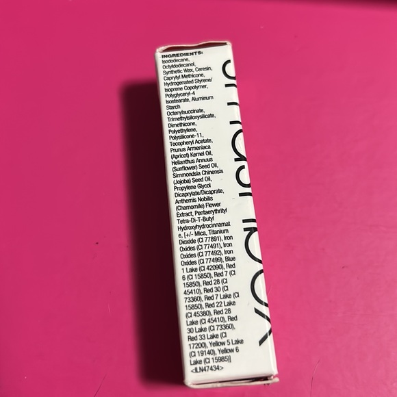 Brand new in box, Smashbox lipstick “always on cream to matte lipstick in Fresca - Picture 3 of 7